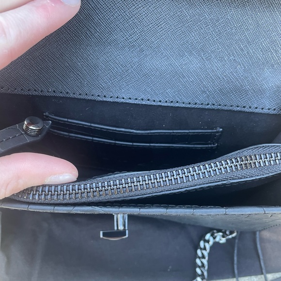 NWT Btokier Lennox Small Croc-Embossed Leather Crossbody in Black - Picture 5 of 8